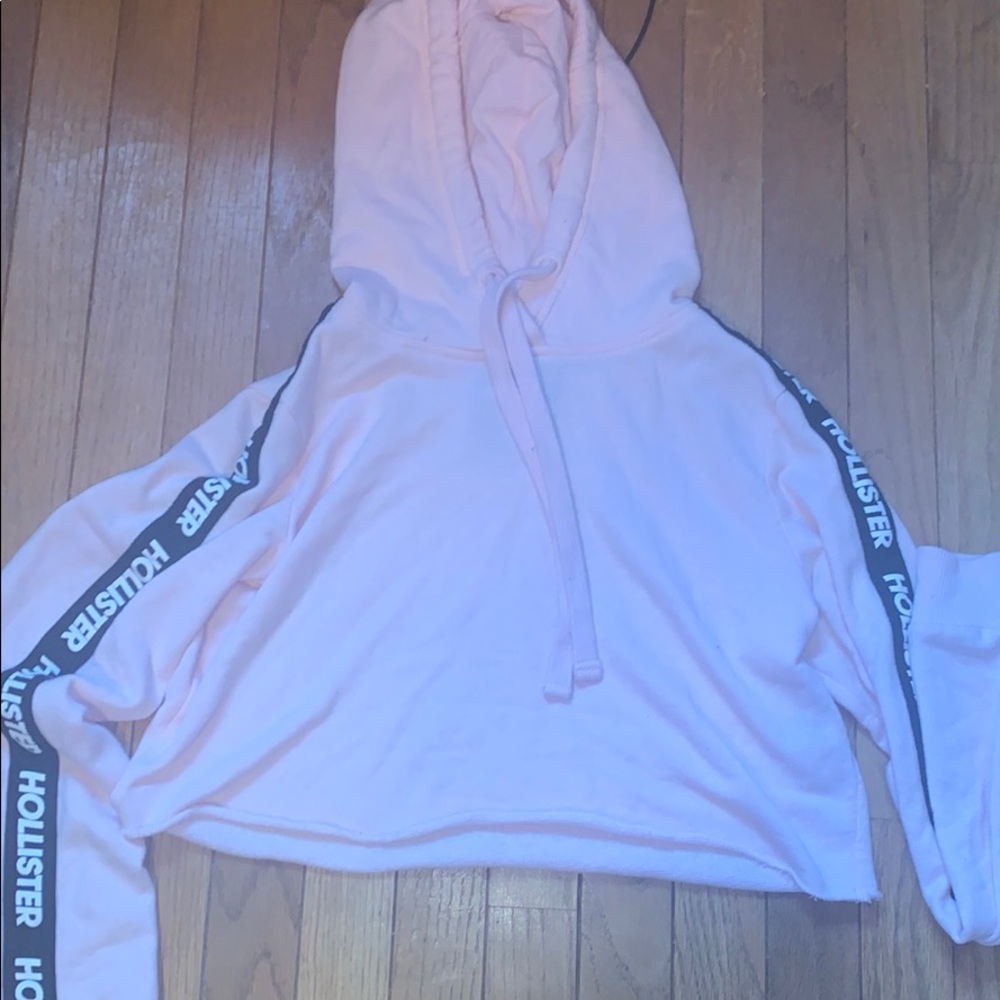 pink cropped hoodie